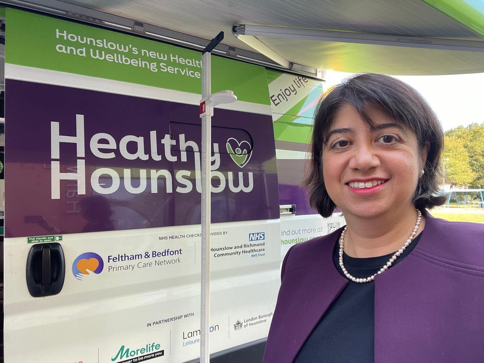 Seema Malhotra MP next to the Healthy Hounslow bus